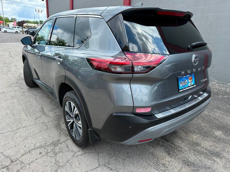 2021 Nissan Rogue AWD SV - 22879038 - 2