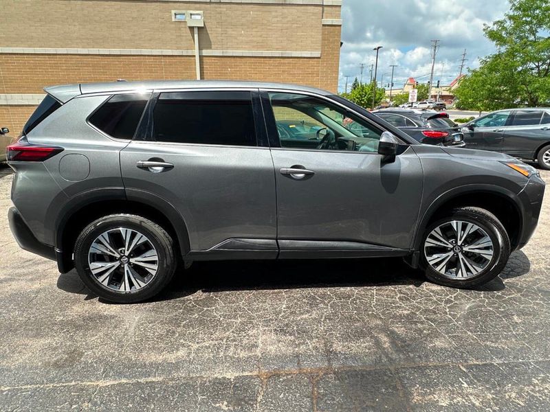 2021 Nissan Rogue AWD SV - 22879038 - 8