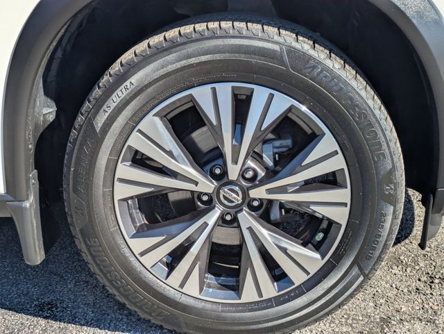 2021 Nissan Rogue AWD SV - 22974335 - 10