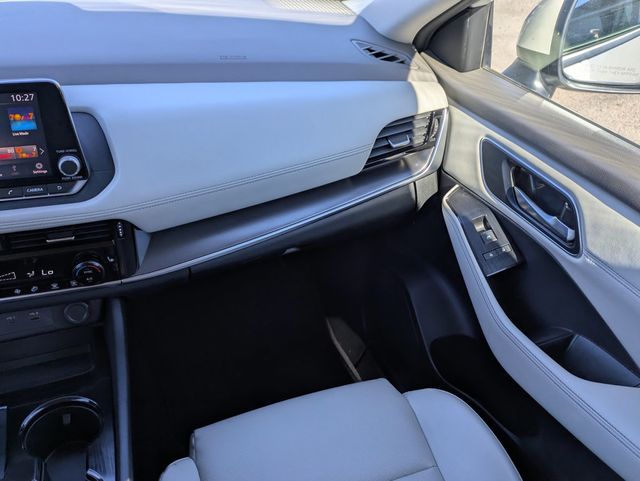 2021 Nissan Rogue AWD SV - 22974335 - 16