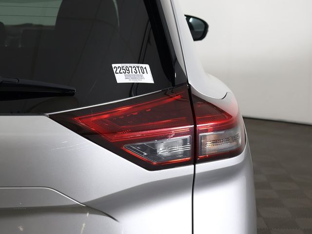 2021 Nissan Rogue AWD SV - 22942169 - 13