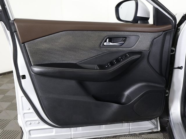 2021 Nissan Rogue AWD SV - 22942169 - 19