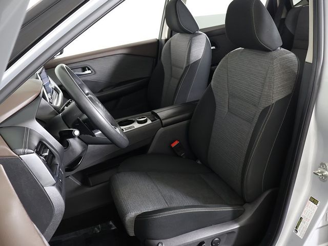 2021 Nissan Rogue AWD SV - 22942169 - 25