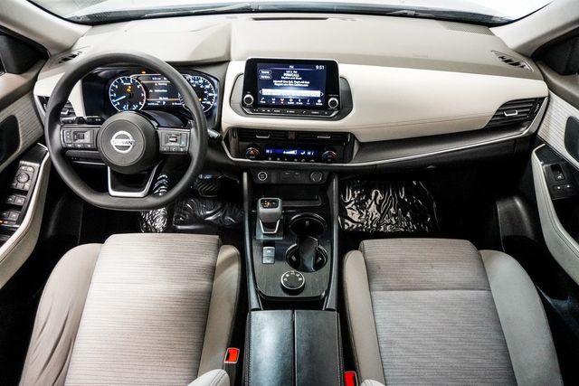 2021 Nissan Rogue AWD SV - 22940351 - 11