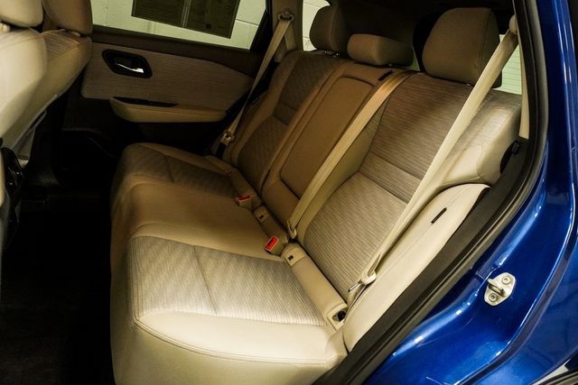 2021 Nissan Rogue AWD SV - 22940351 - 7