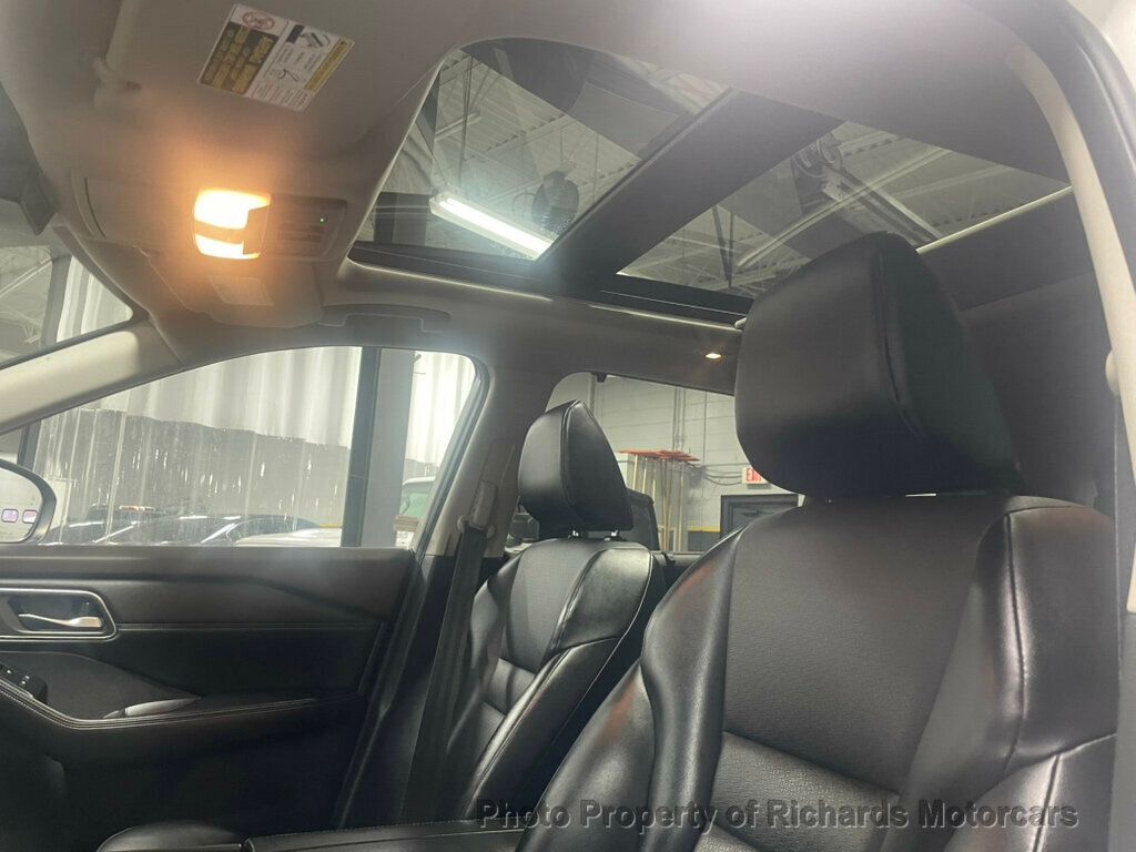 2021 Nissan Rogue AWD SV - 22992355 - 9