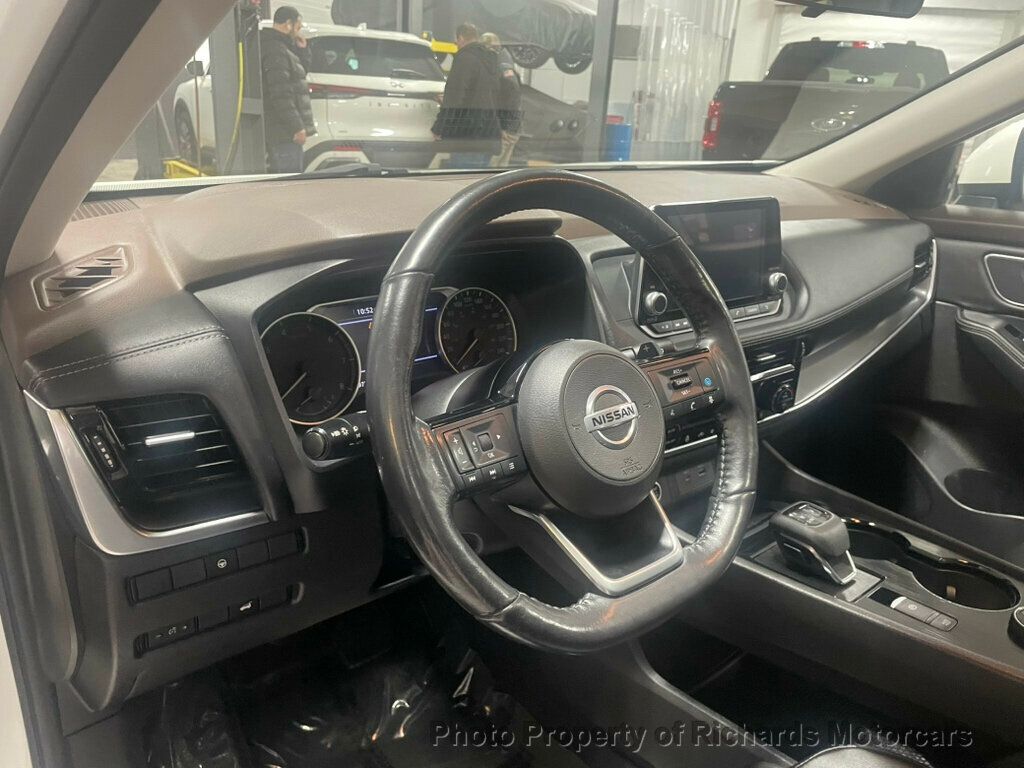 2021 Nissan Rogue AWD SV - 22992355 - 10