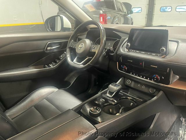 2021 Nissan Rogue AWD SV - 22992355 - 19