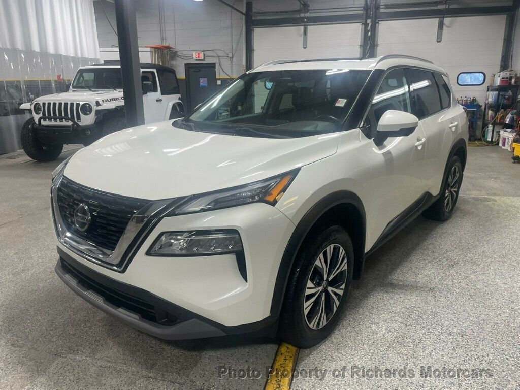 2021 Nissan Rogue AWD SV - 22992355 - 3