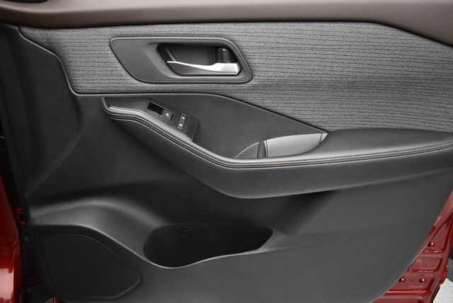 2021 Nissan Rogue AWD SV - 23019128 - 19