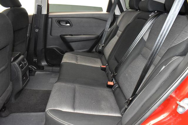 2021 Nissan Rogue AWD SV - 23019128 - 28