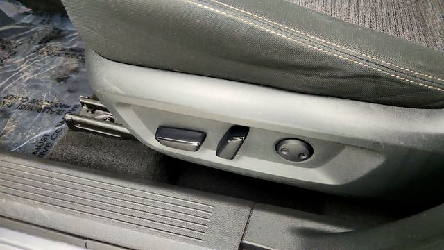 2021 Nissan Rogue AWD SV w/ ProPILOT Assist & Apple CarPlay Integration - 23000033 - 10