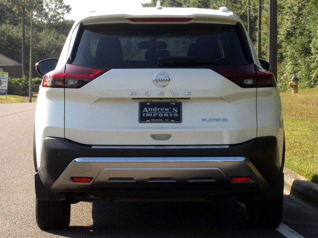 2021 Nissan Rogue Platinum photo 3