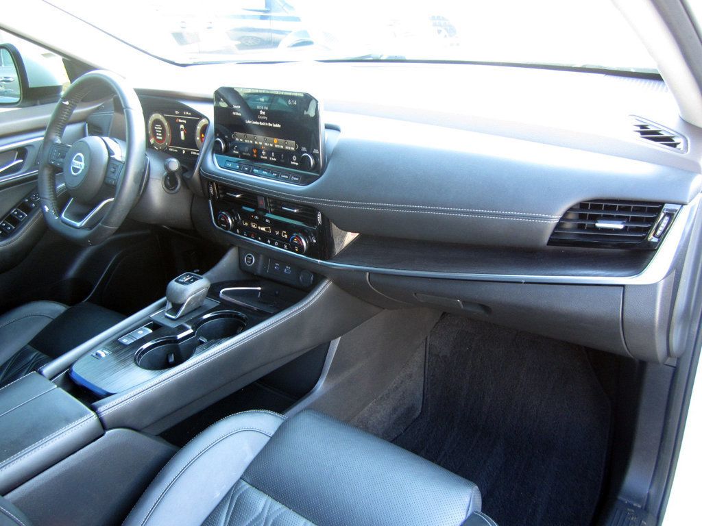 2021 Nissan Rogue Platinum photo 7