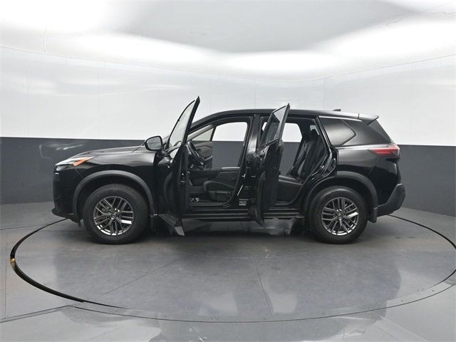 2021 Nissan Rogue FWD S - 22960840 - 40