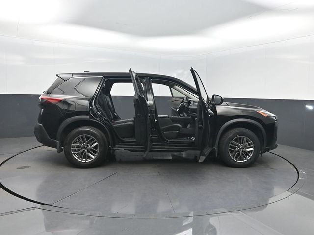 2021 Nissan Rogue FWD S - 23002432 - 38