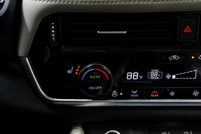 2021 Nissan Rogue FWD SL - 22978937 - 24