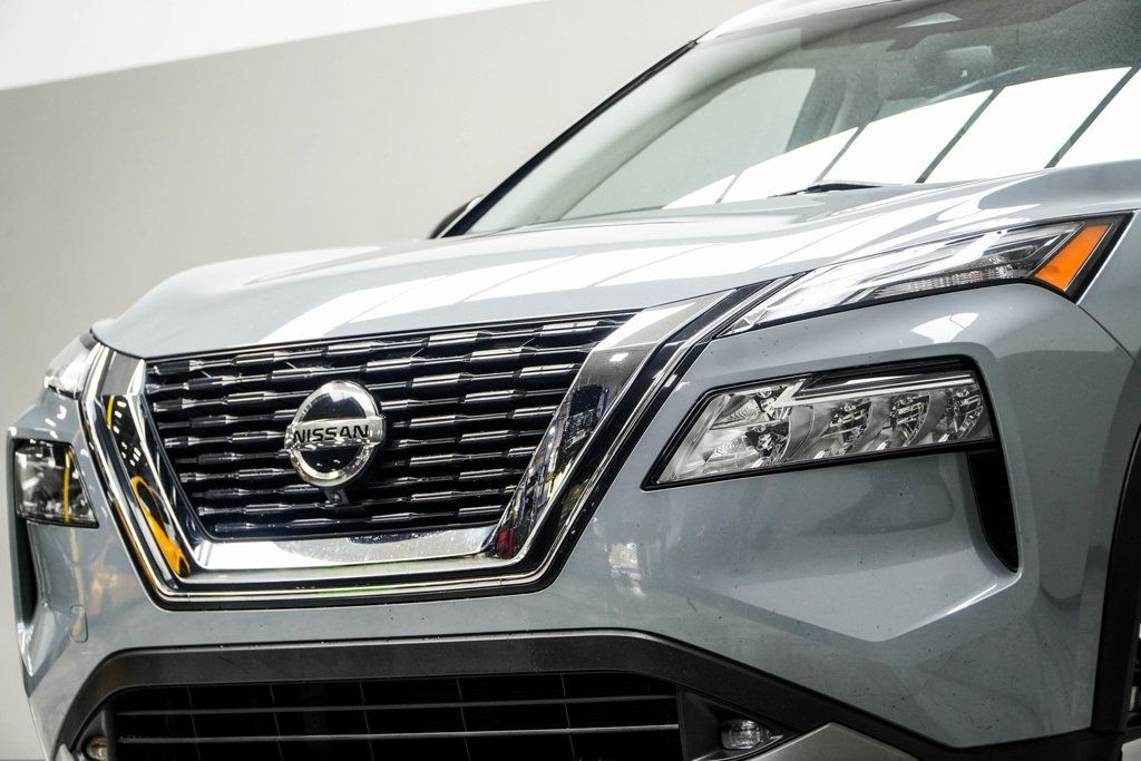 2021 Nissan Rogue SL photo 2