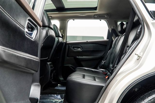 2021 Nissan Rogue FWD SL - 22977431 - 35