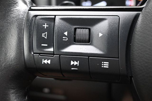 2021 Nissan Rogue FWD SL - 23039305 - 22