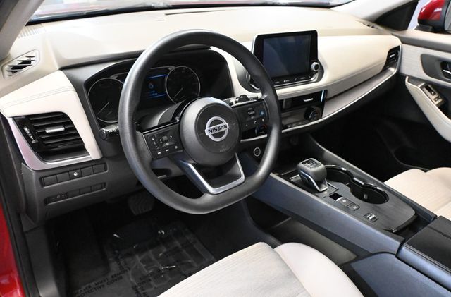 2021 Nissan Rogue FWD SV - 23071624 - 9