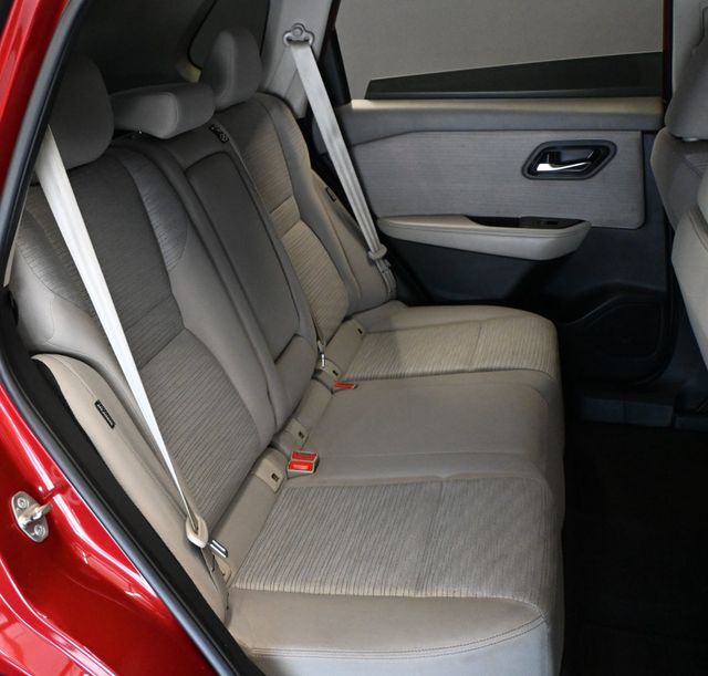 2021 Nissan Rogue FWD SV - 23071624 - 19