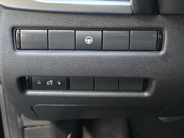 2021 Nissan Rogue FWD SV - 22958682 - 28