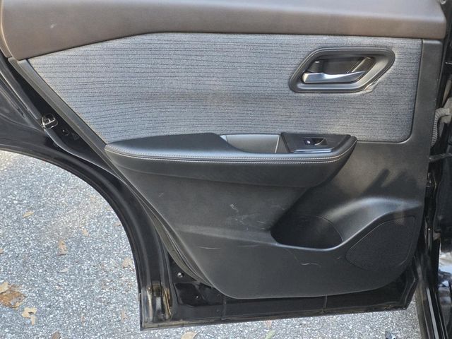 2021 Nissan Rogue FWD SV - 22958682 - 35