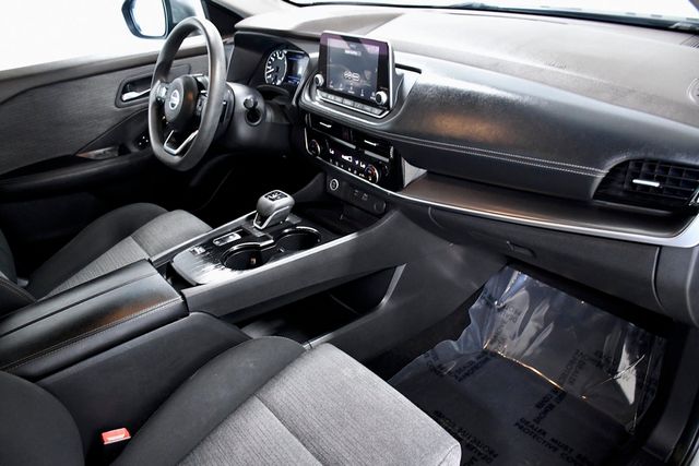 2021 Nissan Rogue FWD SV - 22880911 - 16