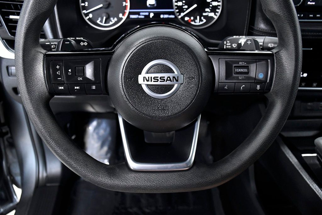 2021 Nissan Rogue FWD SV - 22880911 - 19