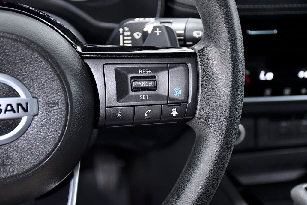 2021 Nissan Rogue FWD SV - 22880911 - 21