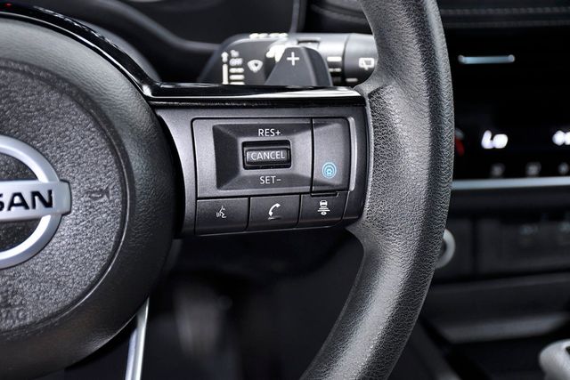 2021 Nissan Rogue FWD SV - 22880911 - 21