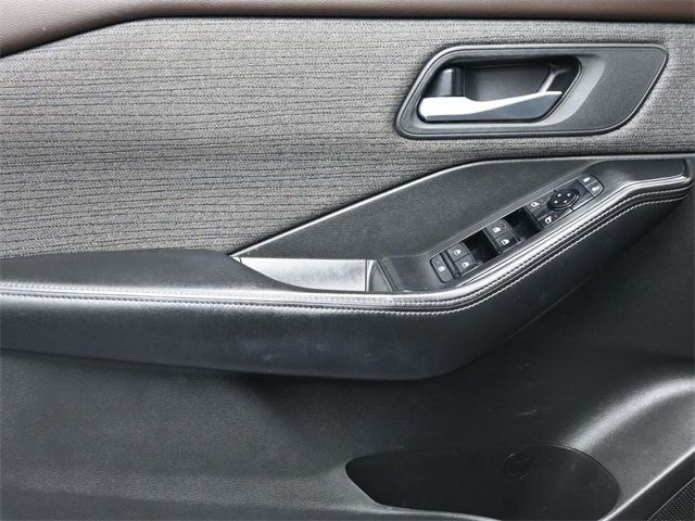 2021 Nissan Rogue FWD SV - 22955432 - 11