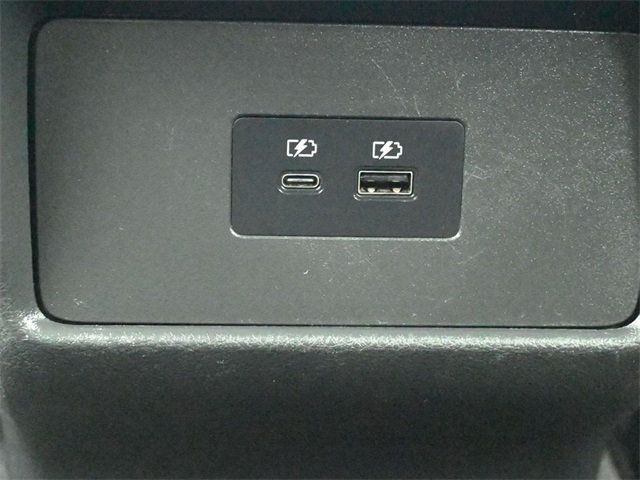 2021 Nissan Rogue FWD SV - 22955432 - 16