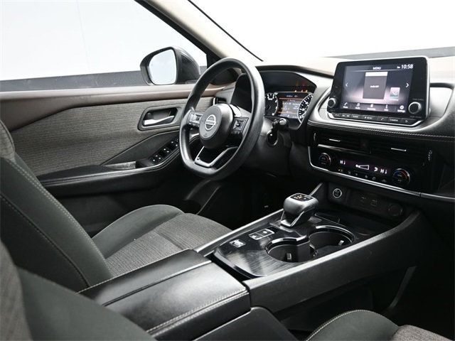 2021 Nissan Rogue FWD SV - 22955432 - 21