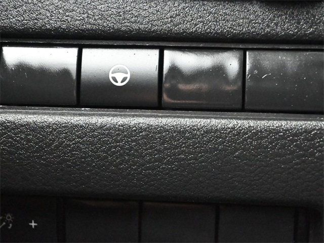 2021 Nissan Rogue FWD SV - 22955432 - 31