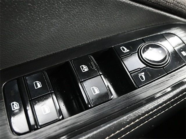 2021 Nissan Rogue FWD SV - 22955432 - 32