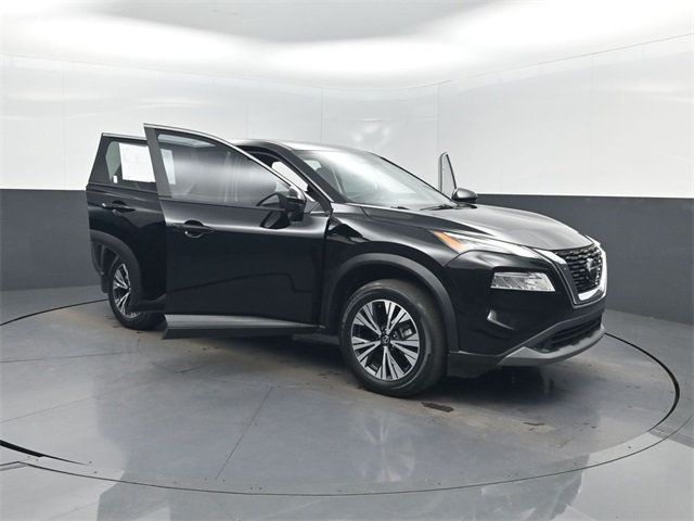 2021 Nissan Rogue FWD SV - 22955432 - 40