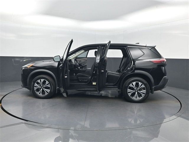 2021 Nissan Rogue FWD SV - 22955432 - 41