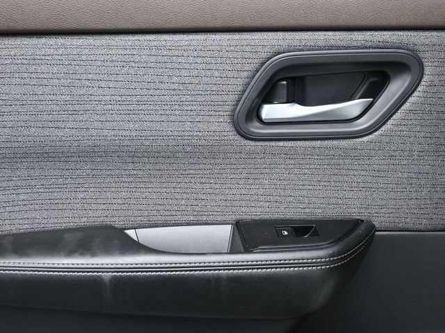 2021 Nissan Rogue FWD SV - 22987263 - 15