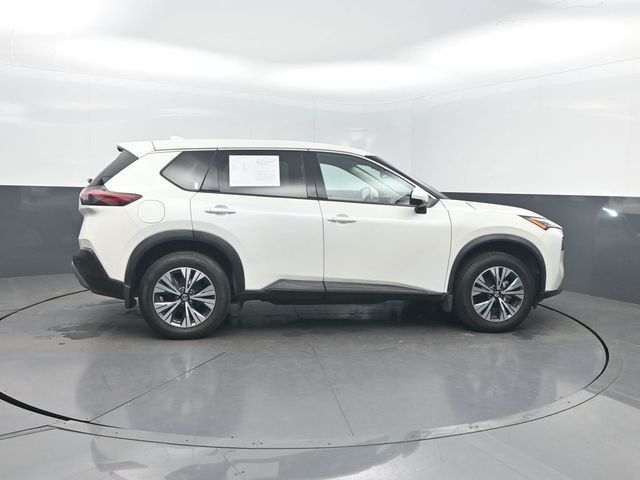 2021 Nissan Rogue FWD SV - 22987263 - 35