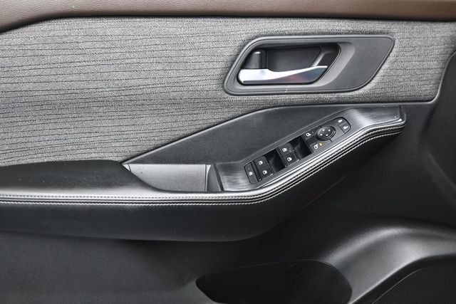 2021 Nissan Rogue FWD SV - 23017042 - 10