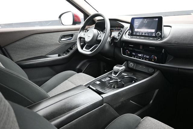 2021 Nissan Rogue FWD SV - 23017042 - 17