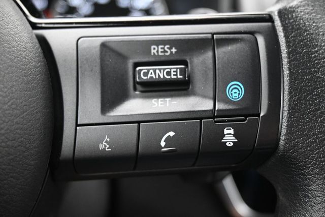2021 Nissan Rogue FWD SV - 23017042 - 24