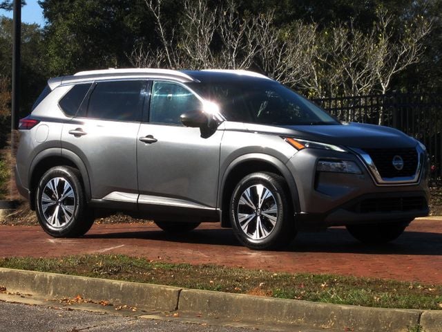 2021 Nissan Rogue SV photo 2