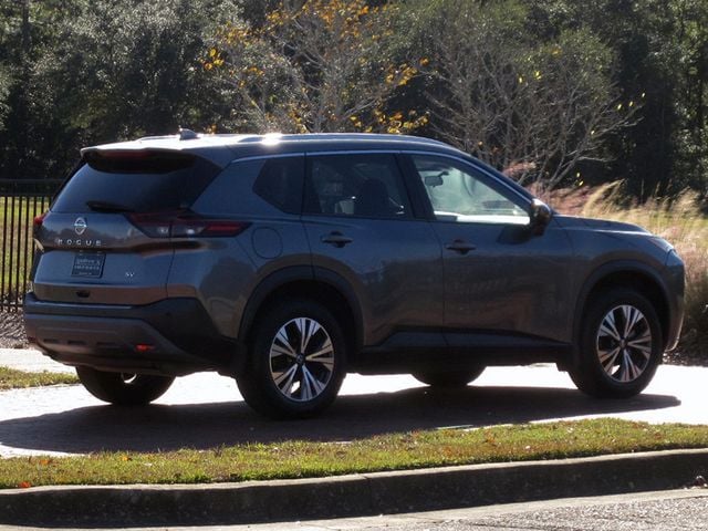 2021 Nissan Rogue SV photo 5