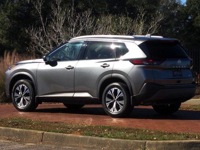 2021 Nissan Rogue SV photo 6