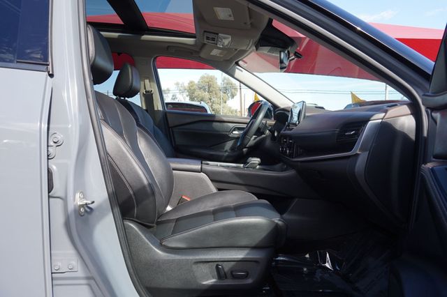 2021 Nissan Rogue SL, PREMIUM WHEELS, LEATHER SEATS, PANORAMIC MOON ROOF - 23079343 - 20