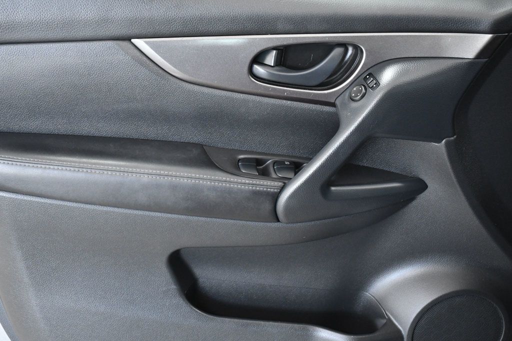 2021 Nissan Rogue Sport 2021 Nissan Rogue Sport S AWD Xtronic CVT  - 22988247 - 8