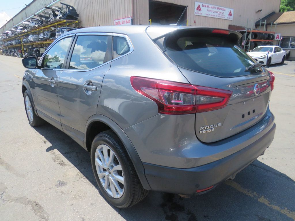 2021 Nissan Rogue Sport S photo 7